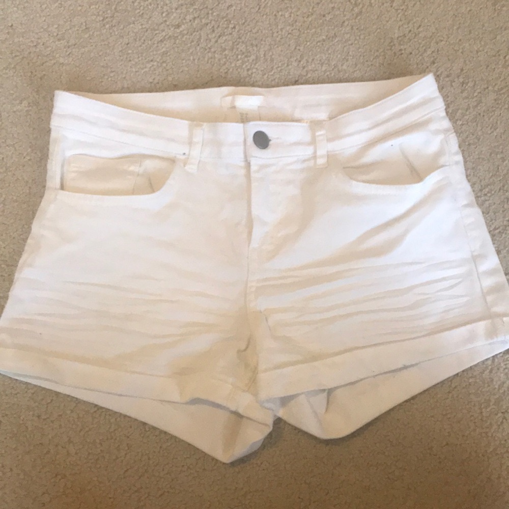H&M white womens shorts